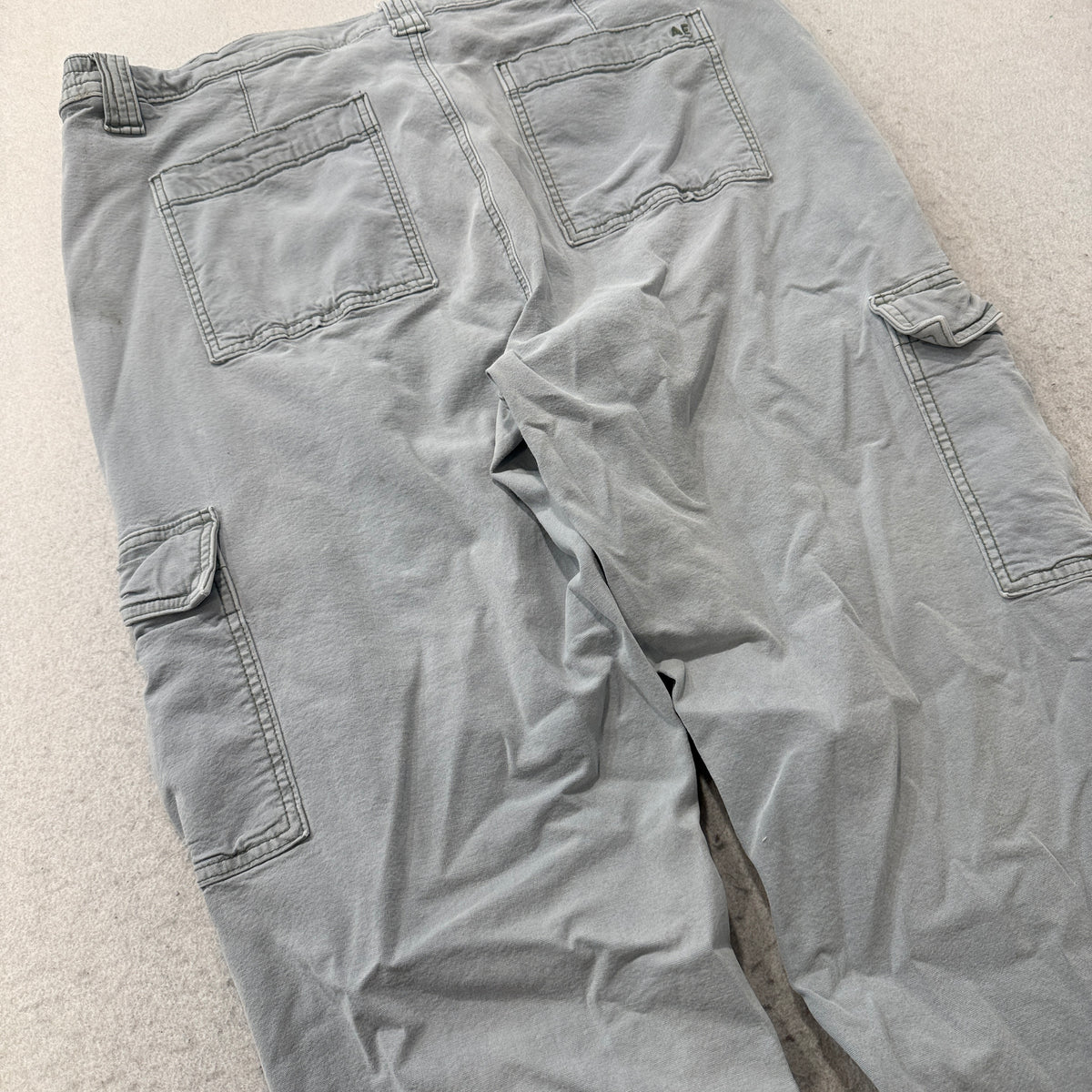American Eagle Stretch Cargo Pants Light Gray Size L photo 10