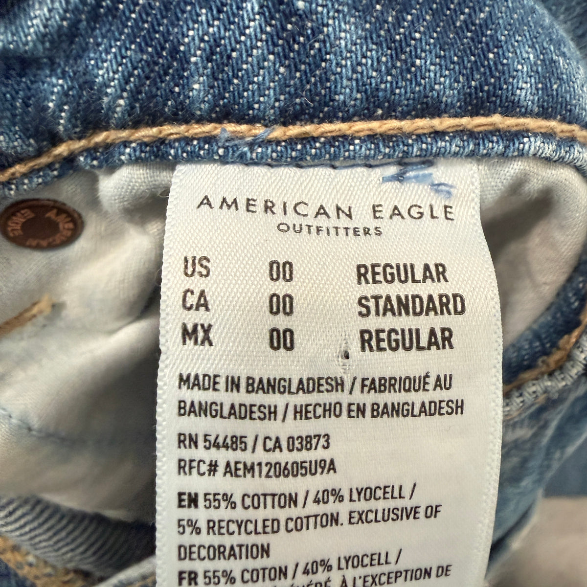 American Eagle Women's Blue Denim Wide Leg Jeans Distressed Hem Jeans Size 00