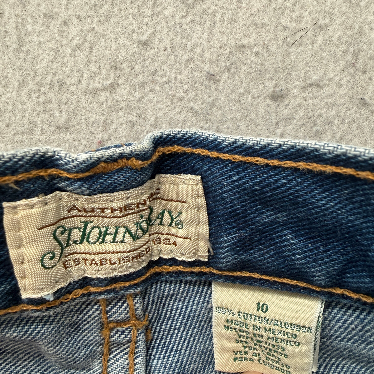 Vintage St. John's Bay Jeans Women's Medium Wash High Rise Tapered Size 10 photo 3