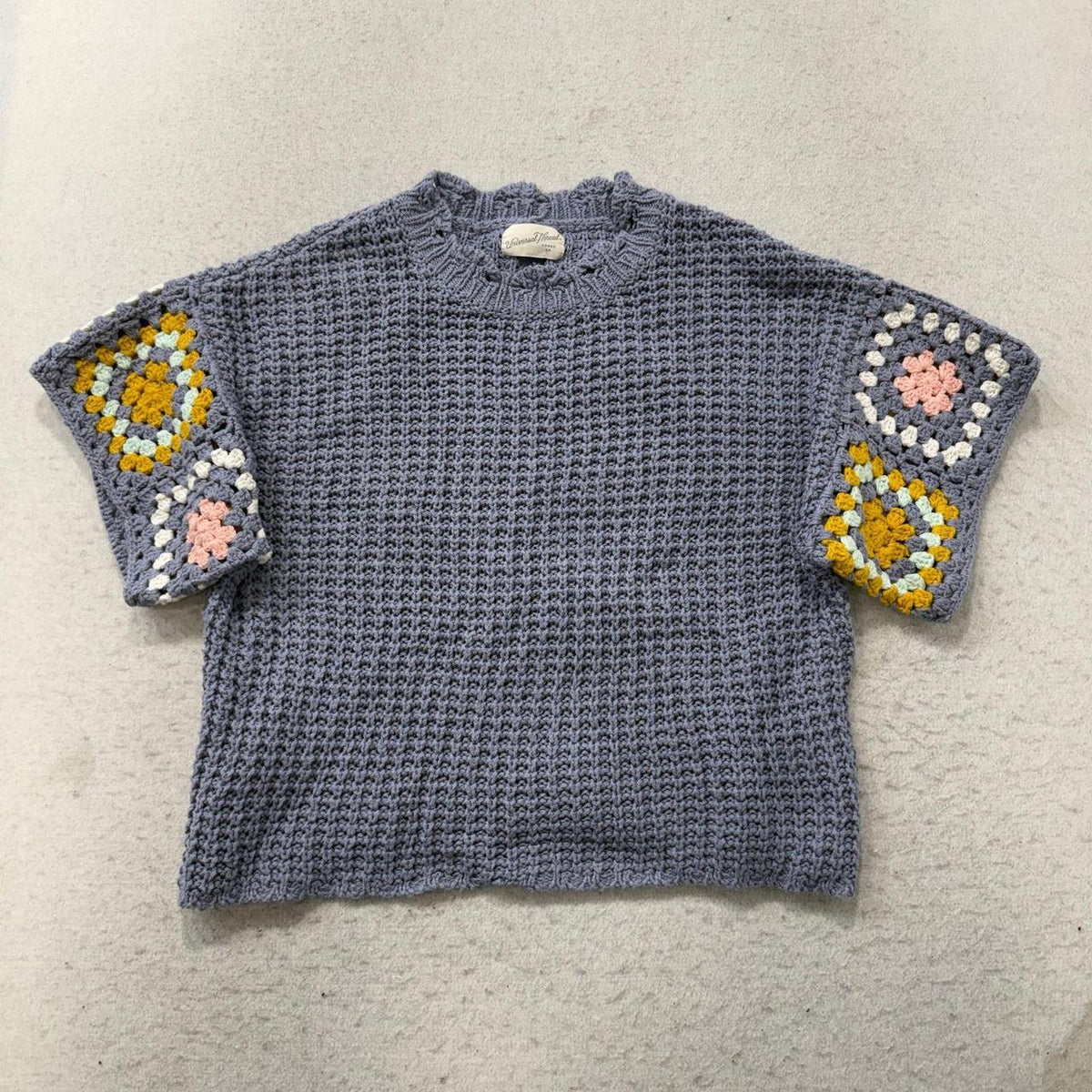 Vintage Y2K 2000's Women's Grey Boxy Crochet Granny Square Sweater