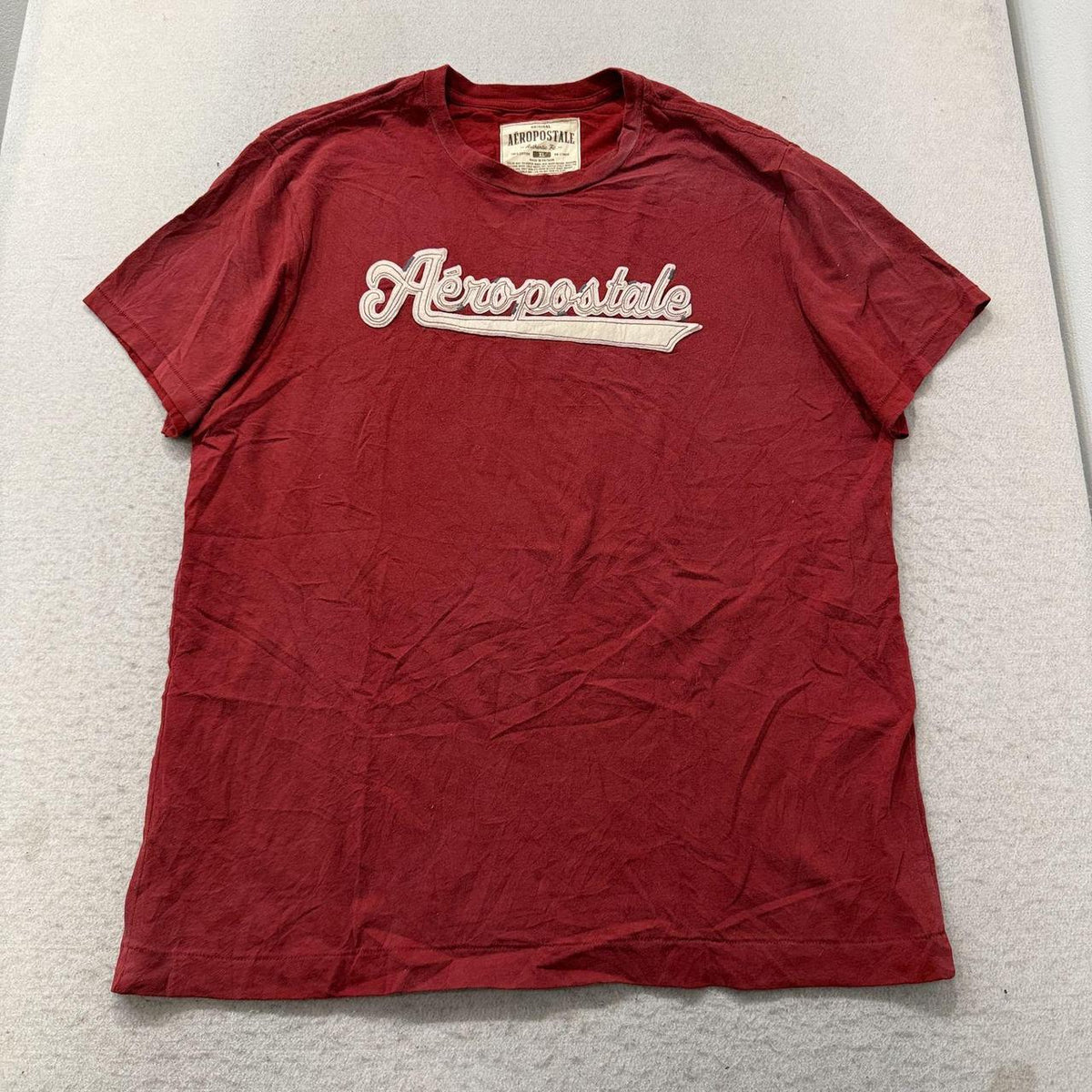 Vintage Y2K 2000's Women's Aeropostale Burgundy Graphic Spellout Tee