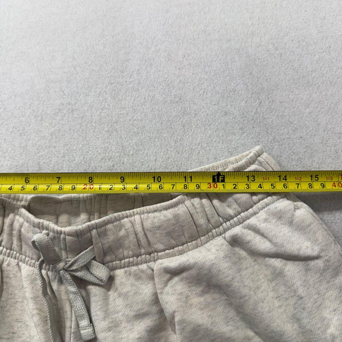 Vintage Y2K 2000's Nike Cream Baggy Cargo Pants