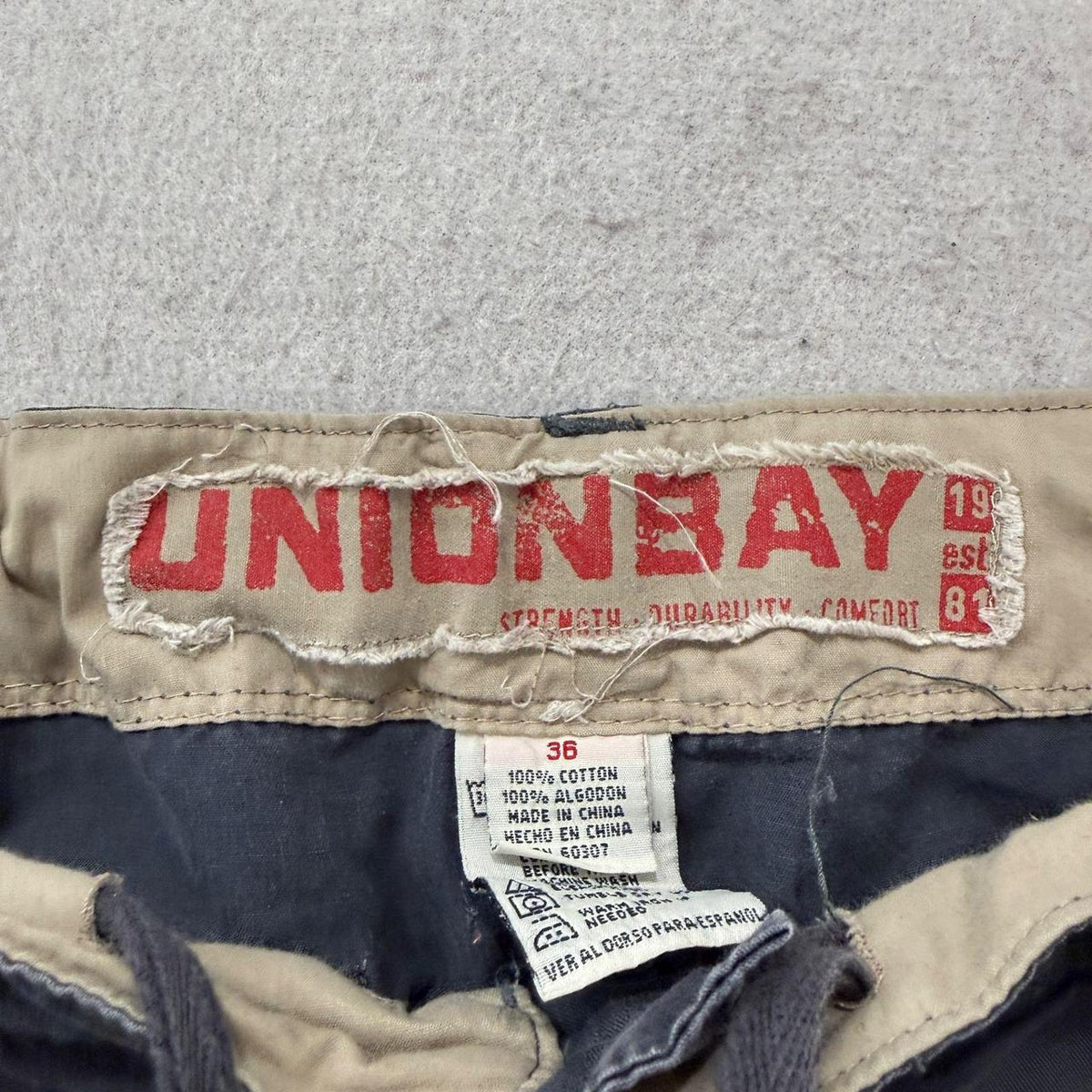 Vintage Y2K 2000's Union Bay Charcoal Grey Baggy Faded Cargo Shorts