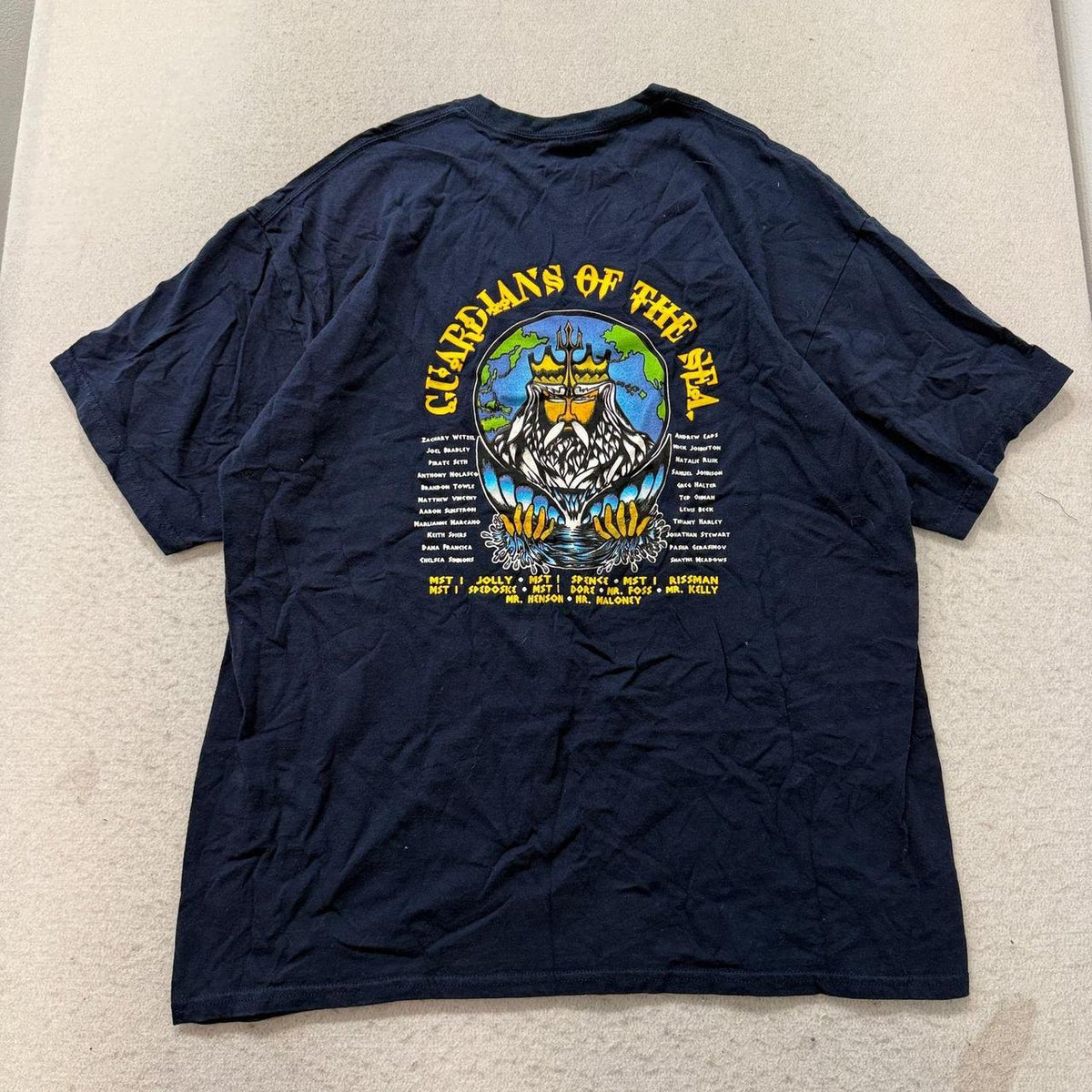 Vintage Y2K 2000's Gildan Navy Graphic Tee
