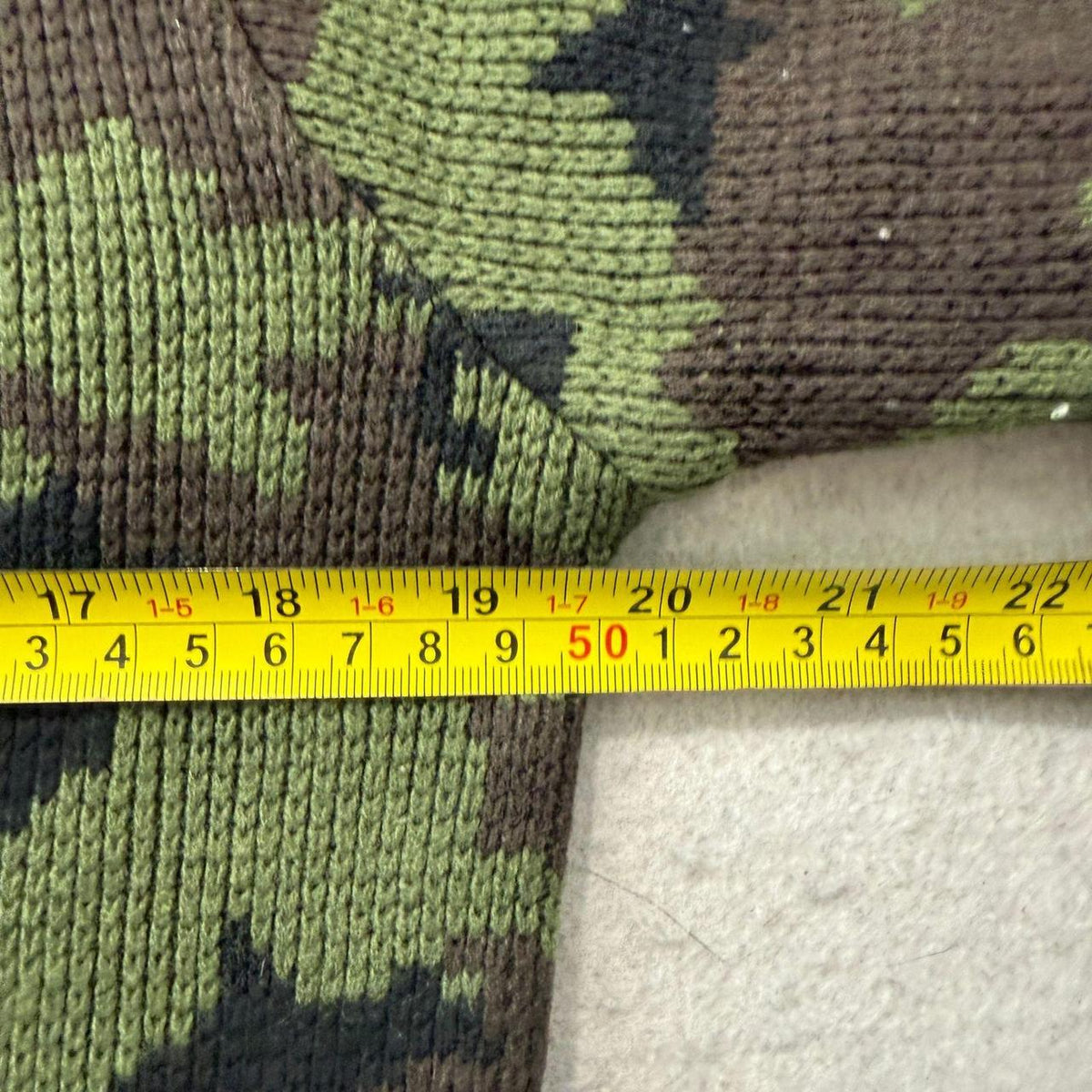 Vintage Y2K 2000's Sage Green Camo Boxy Crewneck Sweater