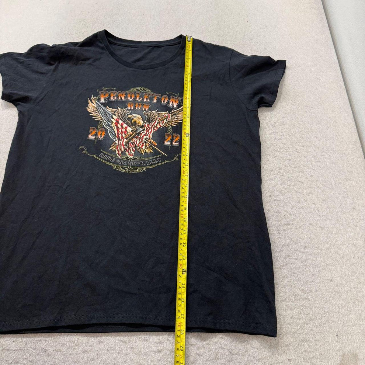 Vintage Y2K 2000's Women's Black Graphic Tee Pendleton Run Eagle