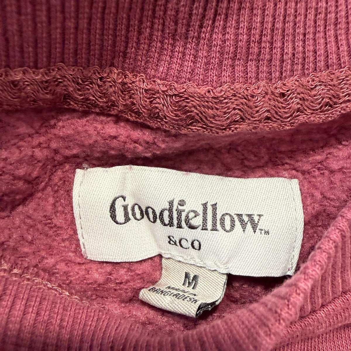 Vintage Y2K 2000's Women's Burgundy Boxy Blank Crewneck Sweatshirt