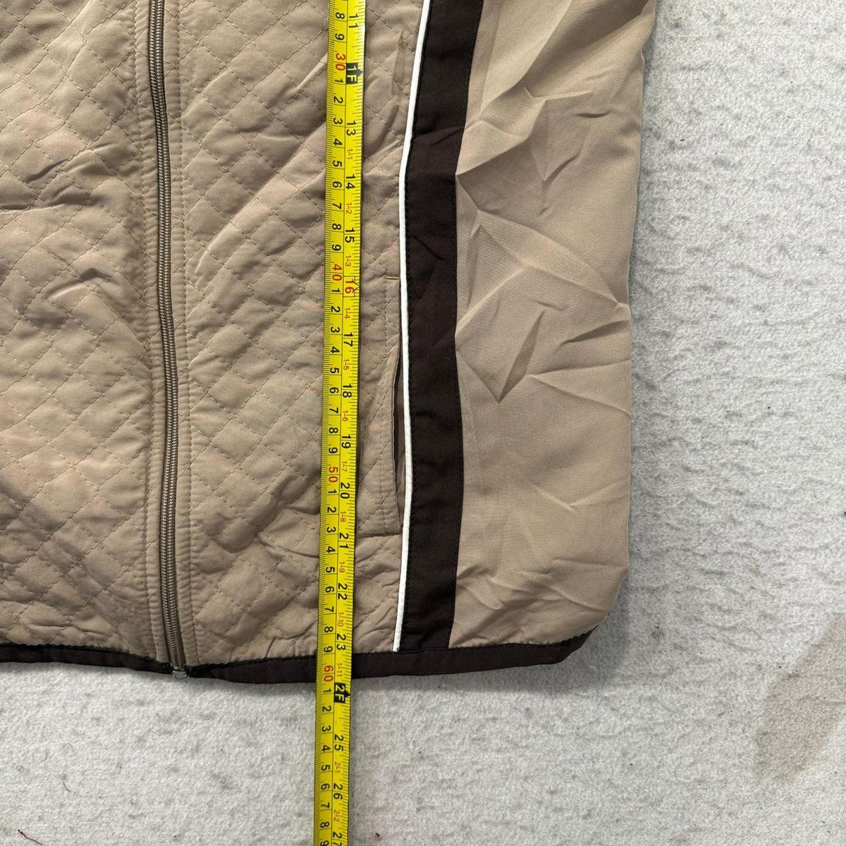 Vintage Y2K 2000's Women's Three Hearts Beige Boxy Zip Up Quilted Jacket