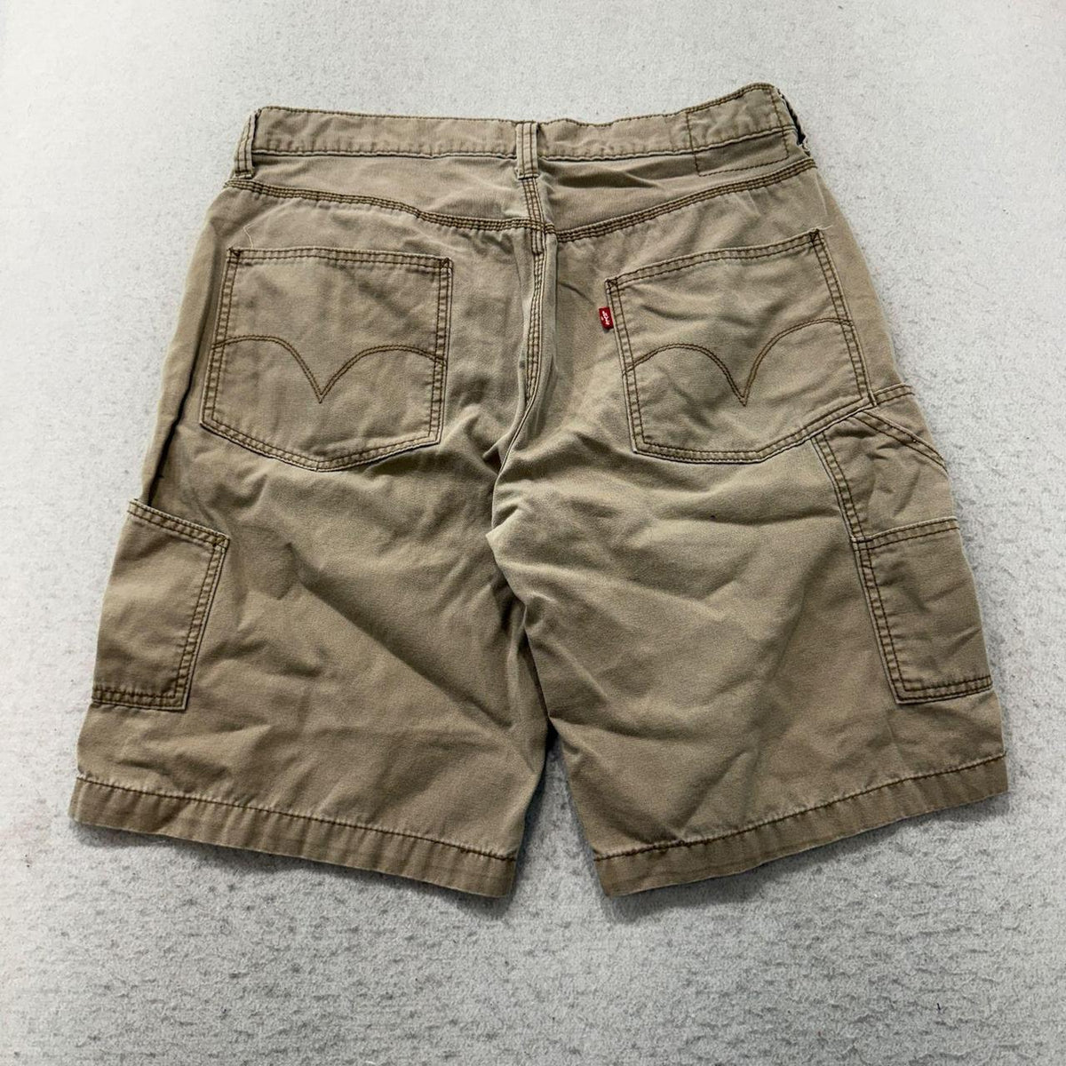 Vintage Y2K 2000's Levi's Khaki Tan Baggy Carpenter Shorts