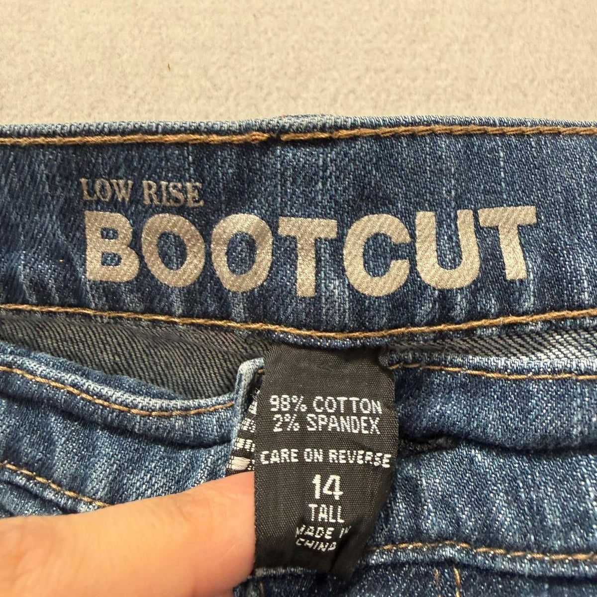 Vintage Y2K 2000's Women's Faded Bootcut Jeans