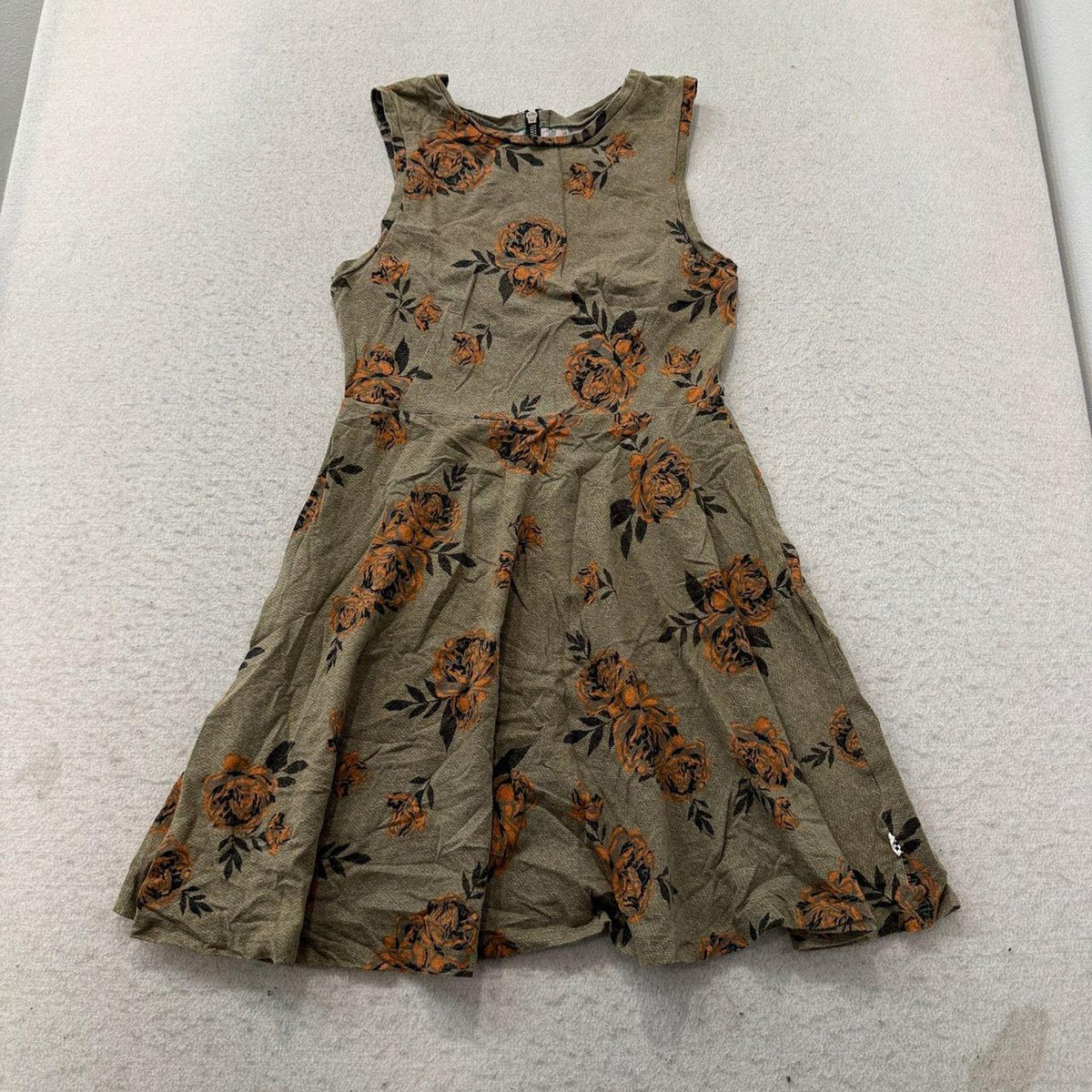 Vintage Y2K 2000's Vans Women's Sage Green Floral Graphic Flare Dress