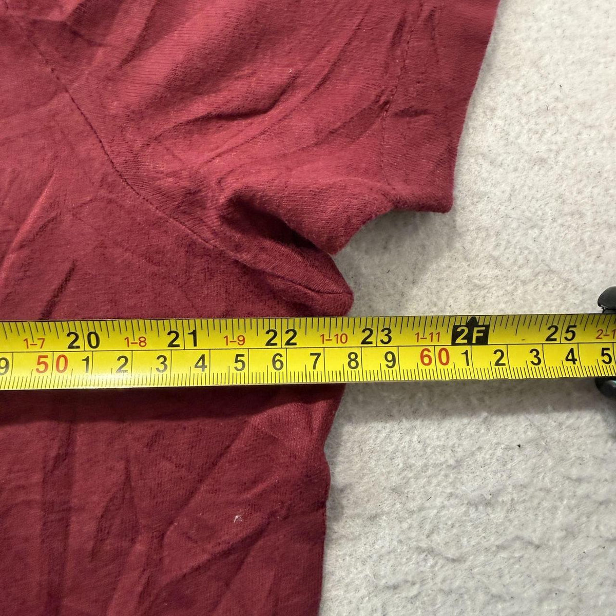 Vintage Y2K 2000's Hollister Burgundy Faded Graphic Tee