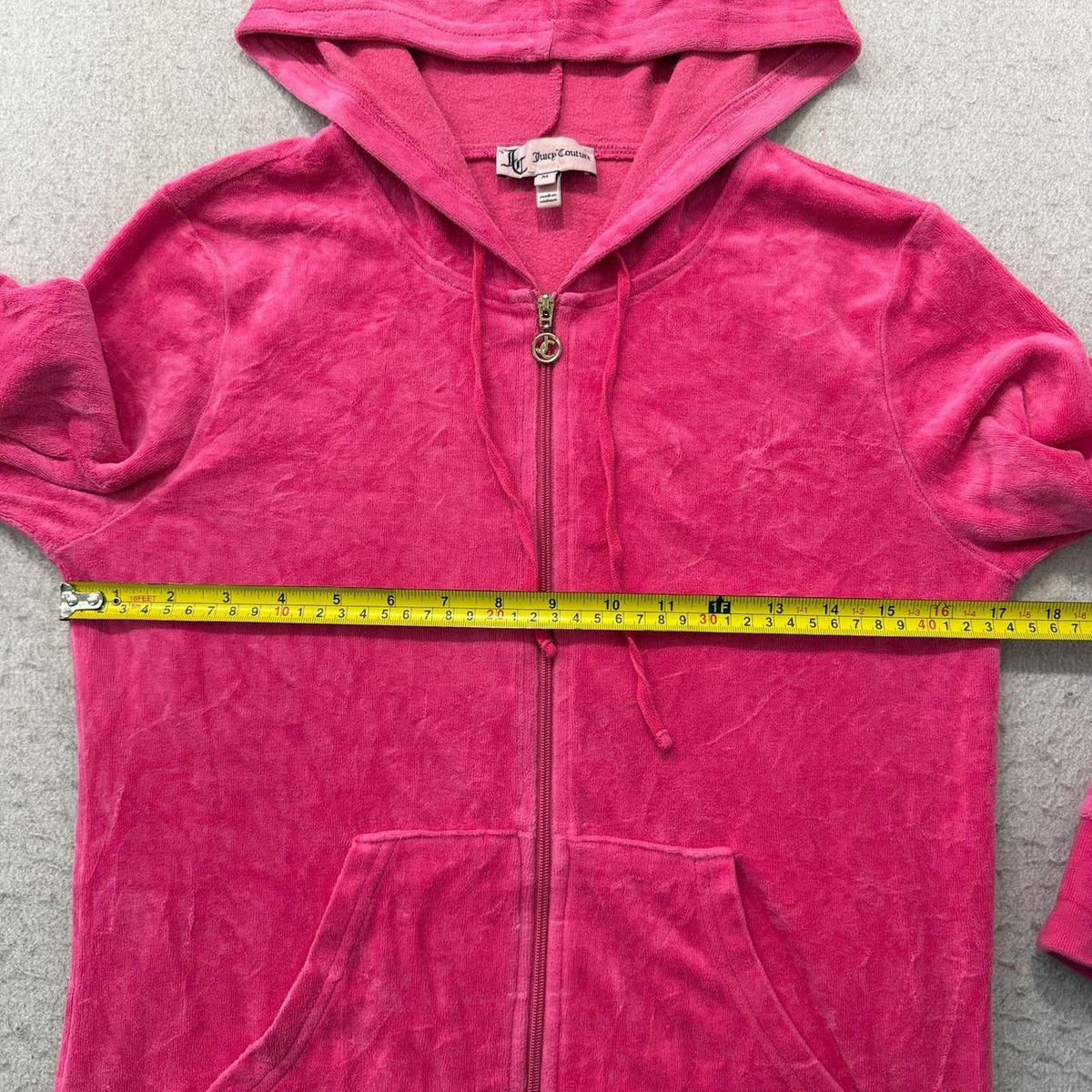Vintage Y2K 2000's Women's Juicy Couture Hot Pink Velour Zip Up Hoodie
