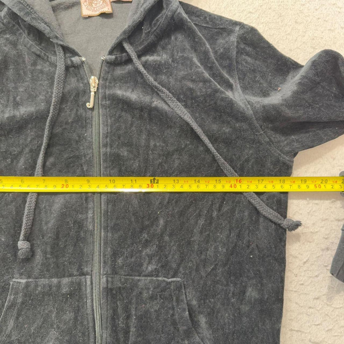 Vintage Y2K 2000's Women's Juicy Couture Black Velour Boxy Zip Up Hoodie
