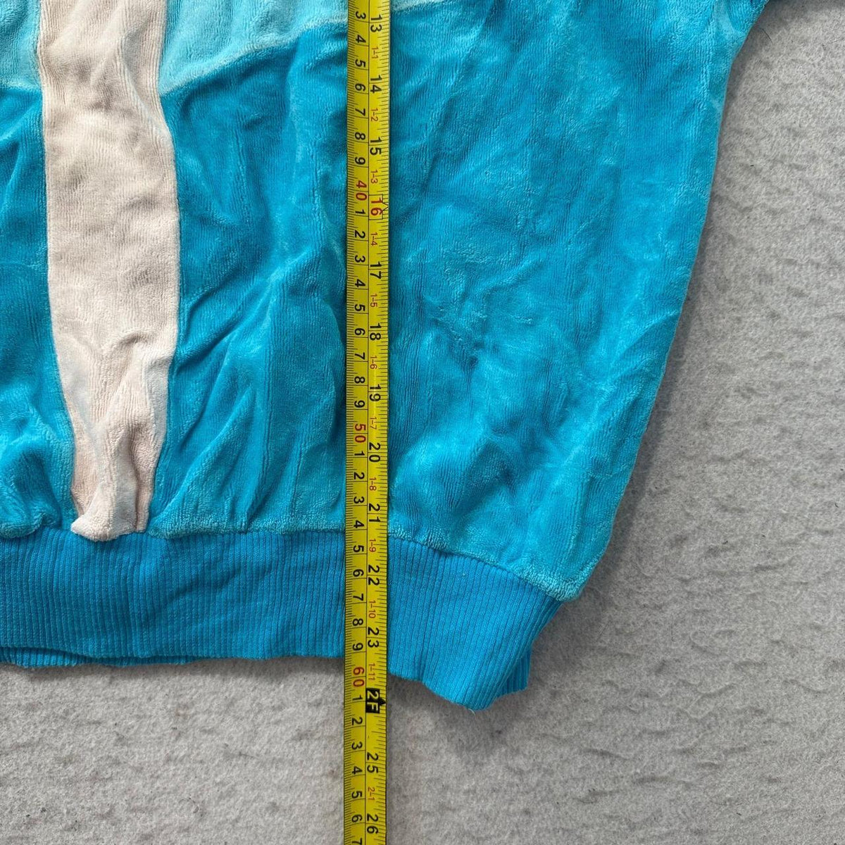 Vintage Y2K 2000's Women's Aileen Turquoise Color-Block Oversized Velour Sweatshirt