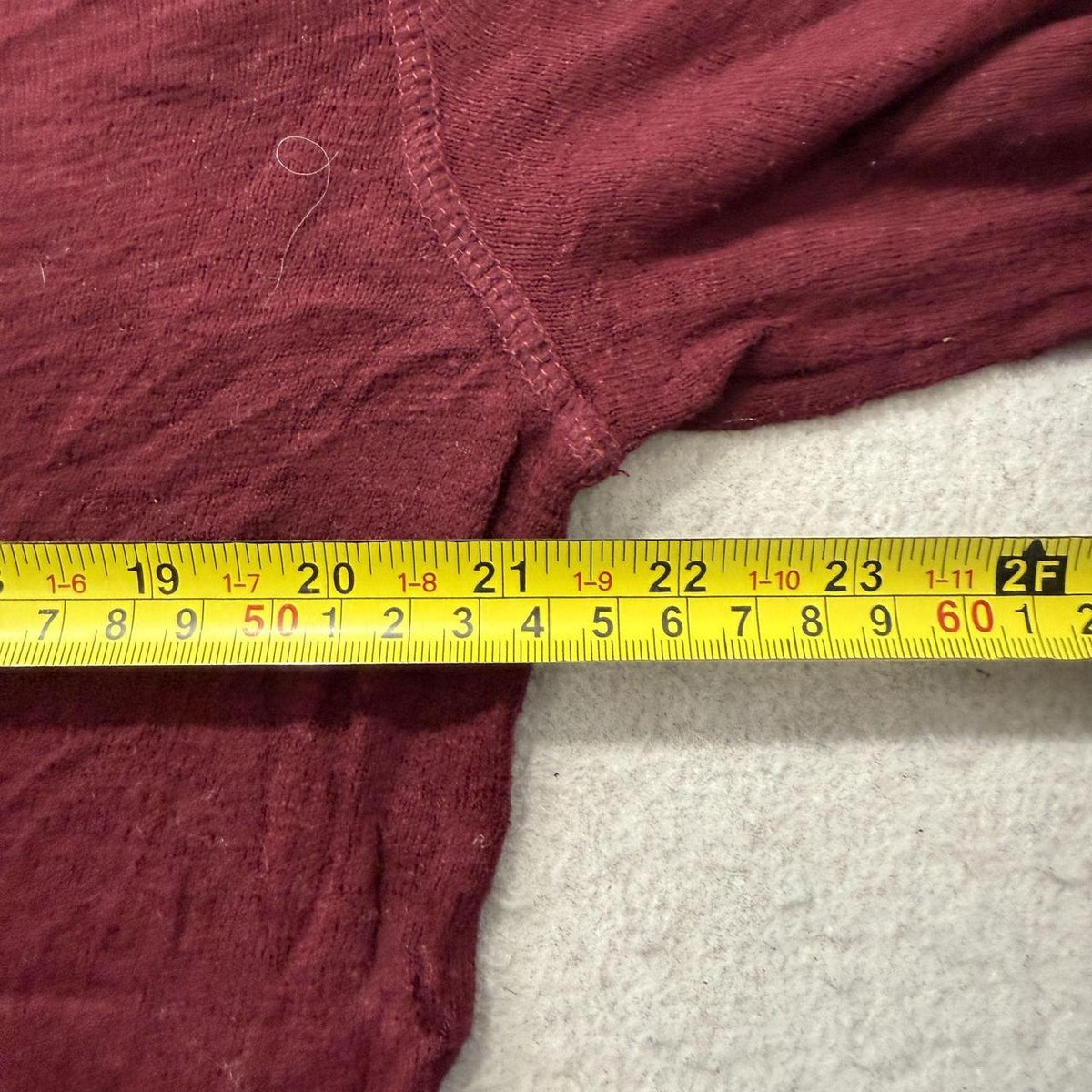 Vintage Y2K 2000's Women's American Eagle Burgundy Boxy V-Neck Sweater