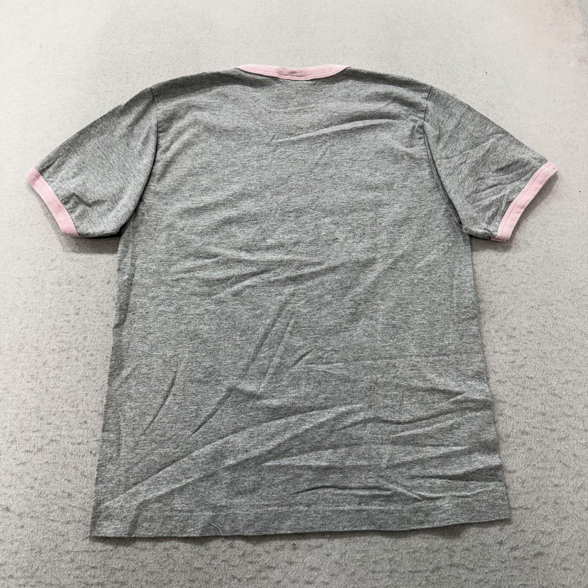 Vintage Y2K 2000's Women's Heather Grey Graphic Tee Yosemite