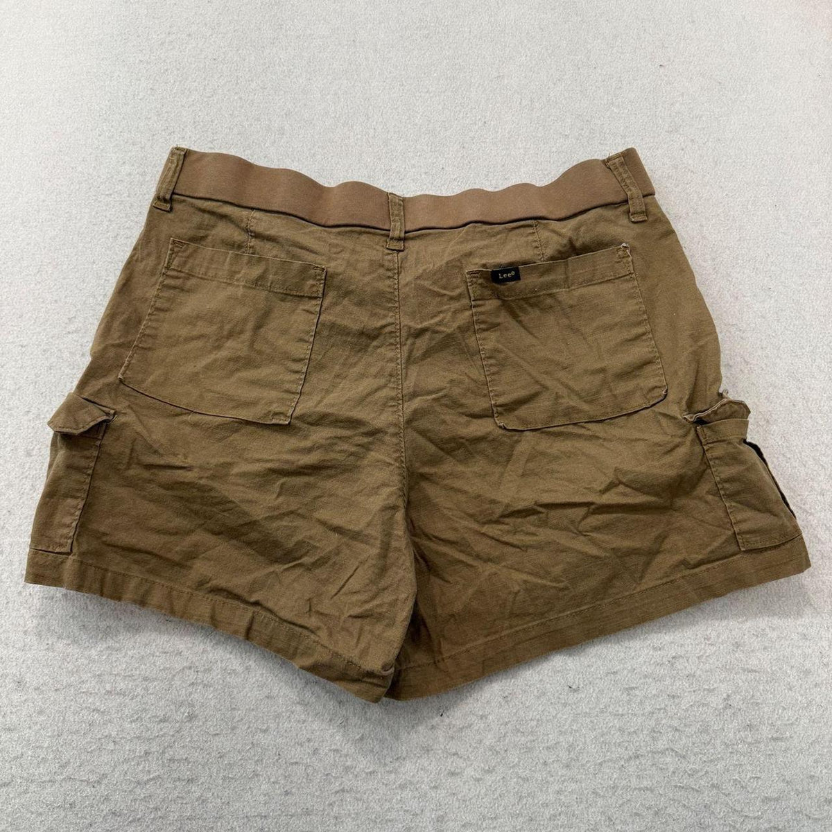 Vintage Y2K 2000's Lee Tan Khaki Baggy Cargo Shorts