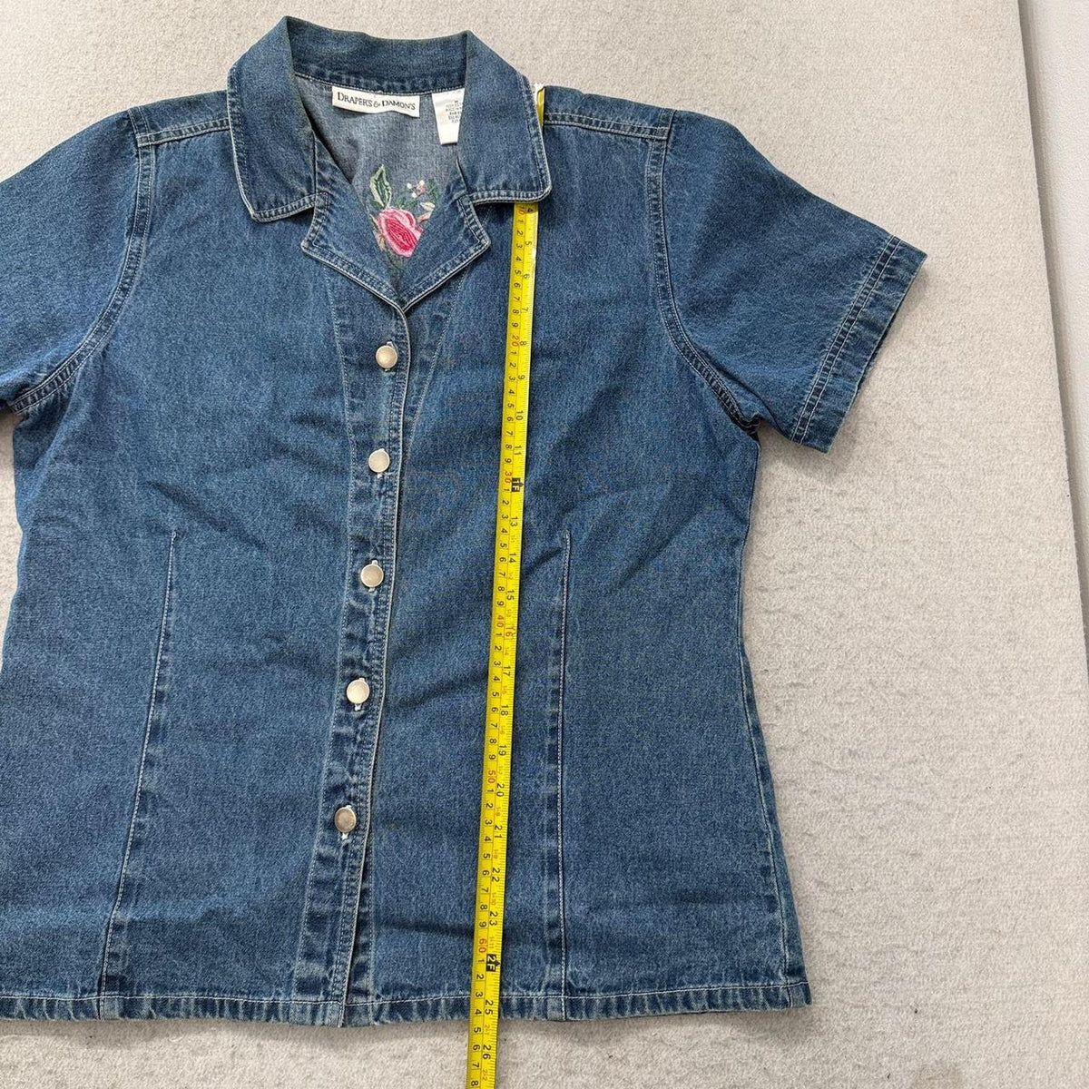 Vintage Y2K 2000's Women's Boxy Faded Floral Embroidery Denim Shirt