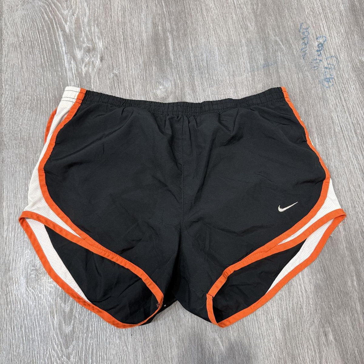 Vintage Y2K 2000's Nike Women's Black Baggy Athletic Shorts