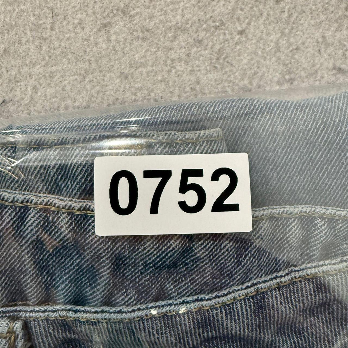 Vintage Y2K 2000's Women's Faded Baggy Cargo Jeans