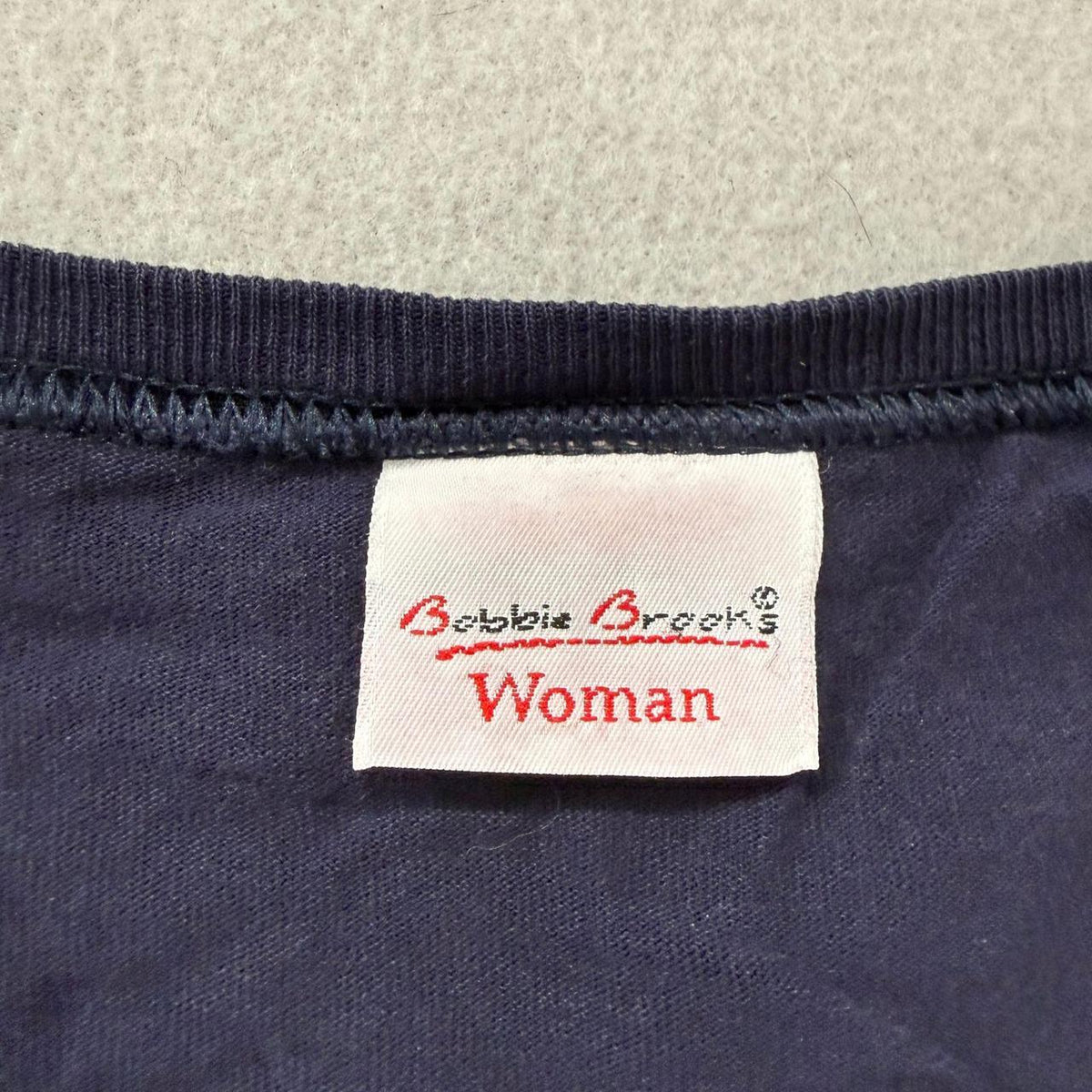 Vintage Y2K 2000's Women's Bobbie Brooks Navy Faded Graphic Tee