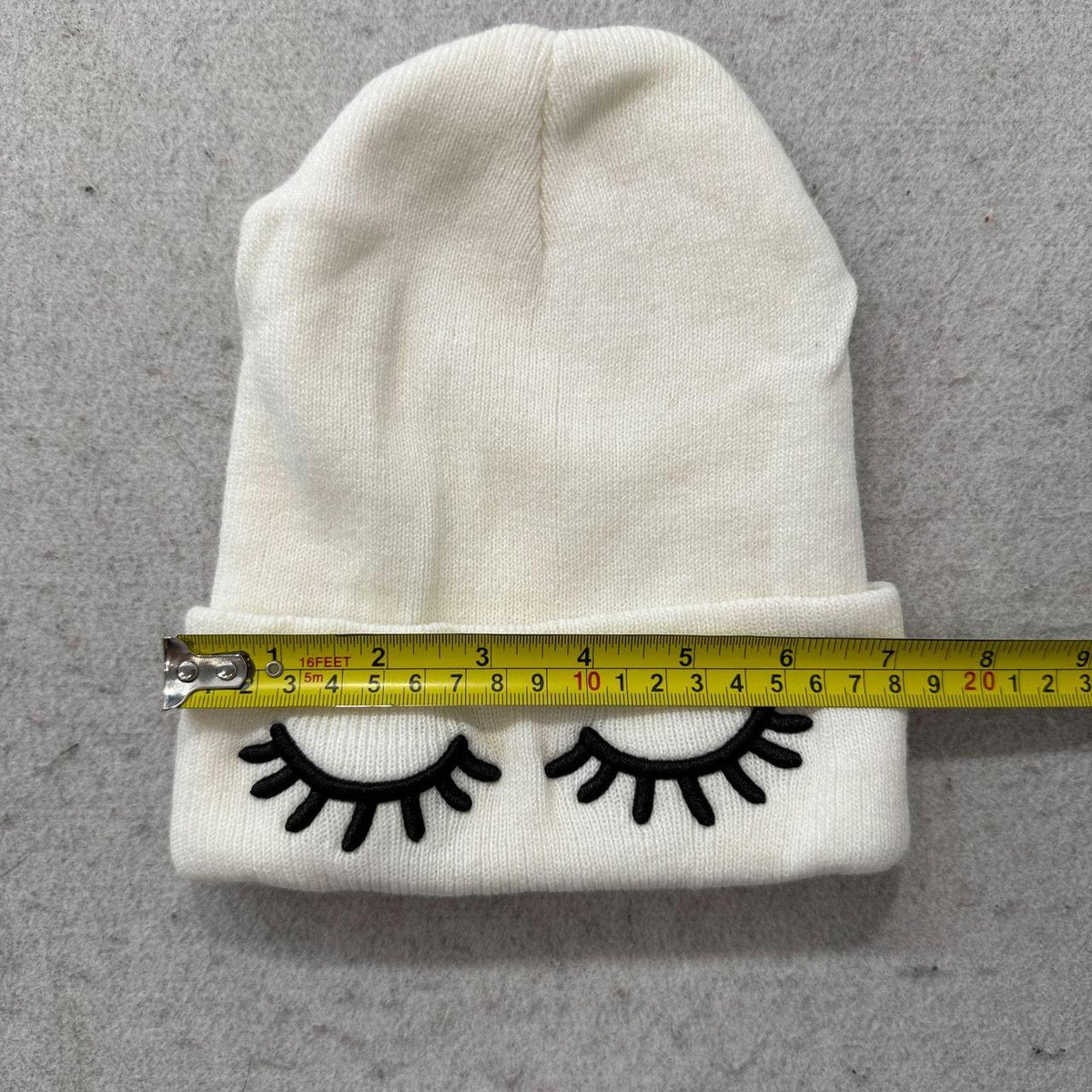 Vintage Y2K 2000's Women's Cream Knit Embroidered Beanie