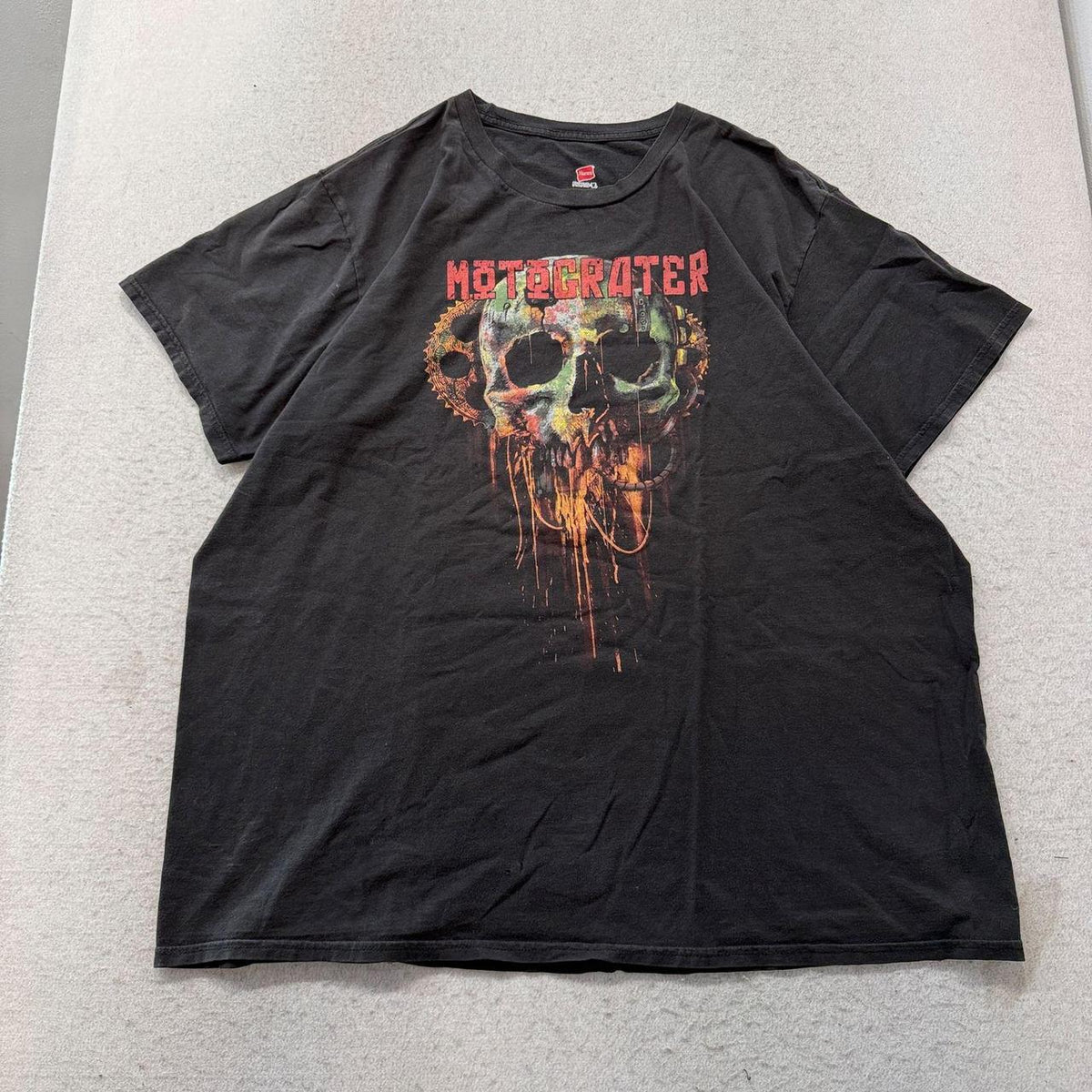 Vintage Y2K 2000's Hanes Black Faded Skull Graphic Tee