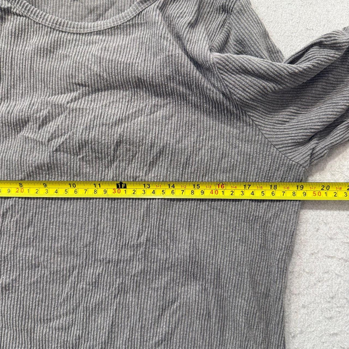 Vintage Y2K 2000's Women's Old Navy Grey Oversized Ribbed Long Sleeve Tee