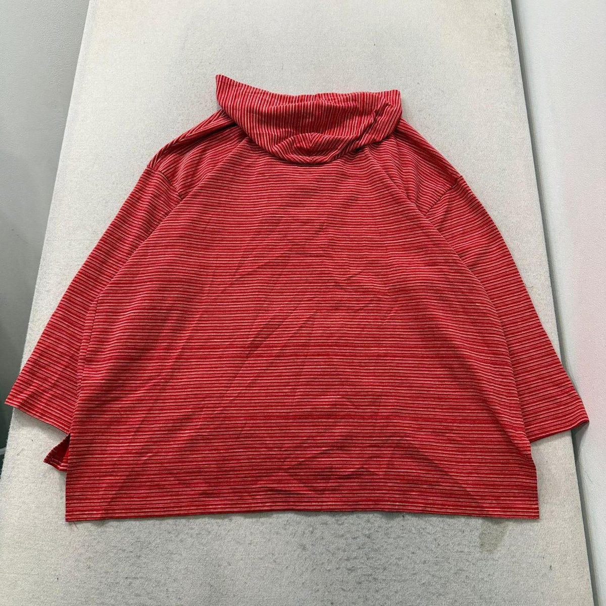 Vintage Y2K 2000's Women's Red Striped Oversized Pullover Hoodie