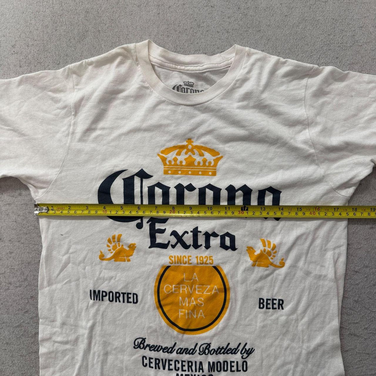 Vintage Y2K 2000's Corona Cream Graphic Beer Tee