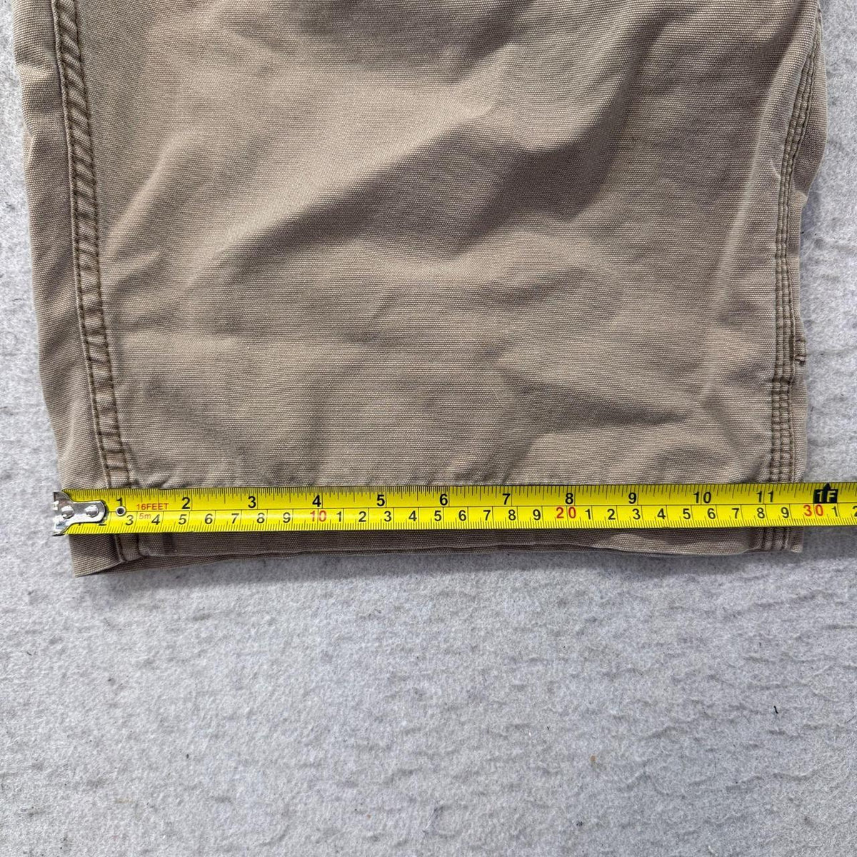 Vintage Y2K 2000's Levi's Khaki Tan Baggy Carpenter Shorts