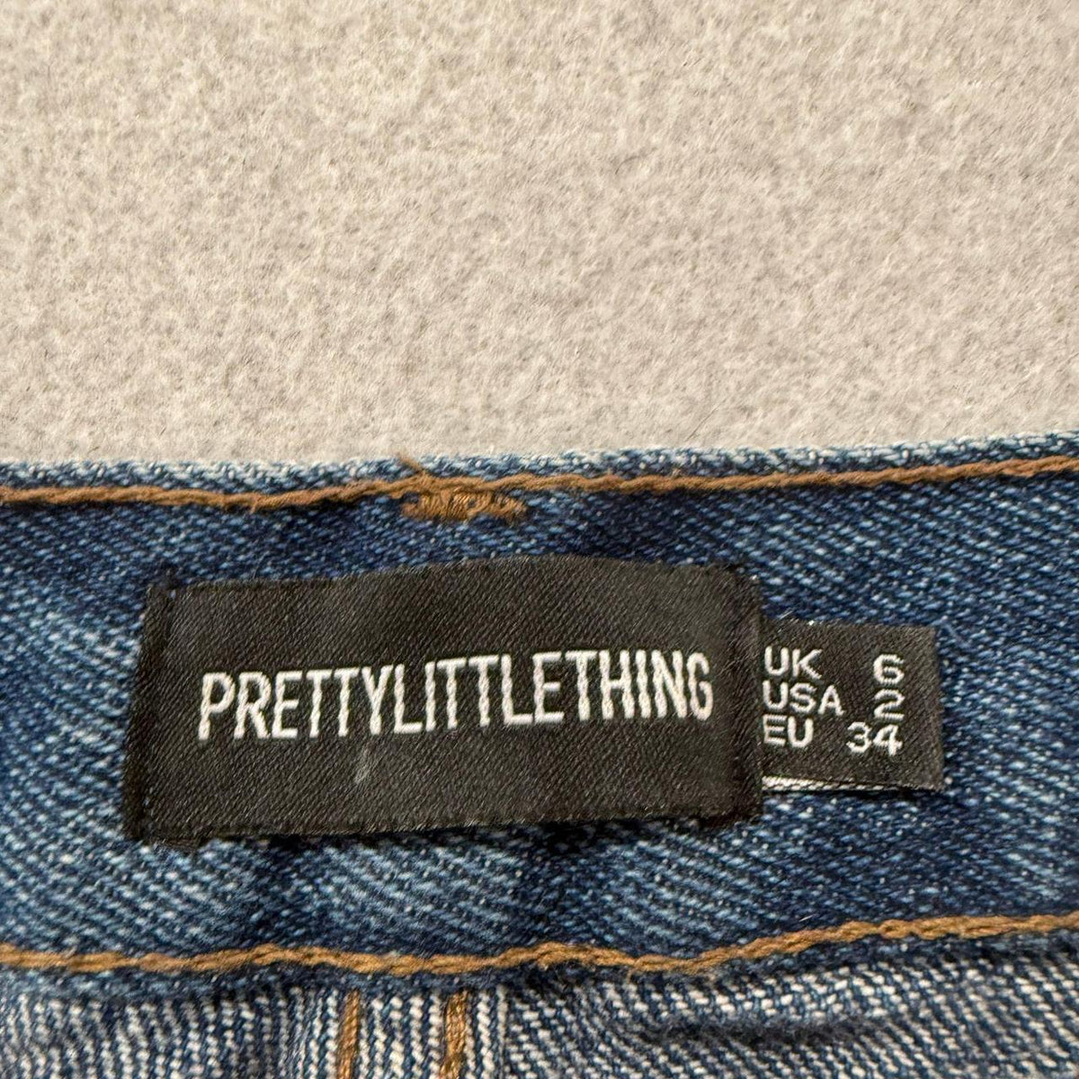 Vintage Y2K 2000's Women's Distressed Faded Denim Shorts