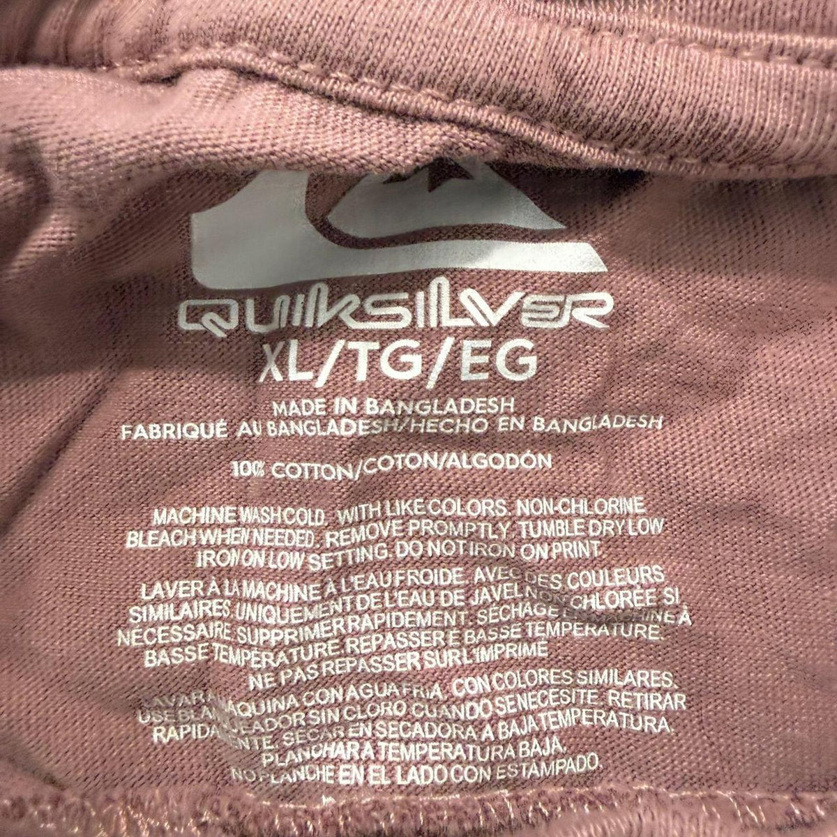 Vintage Y2K 2000's Quiksilver Mauve Graphic Tee Tropical Beach