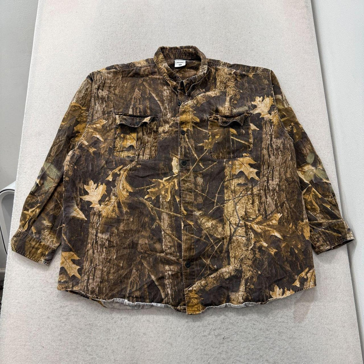 Vintage Y2K 2000's Columbia Brown Camo Faded Button Up Shirt