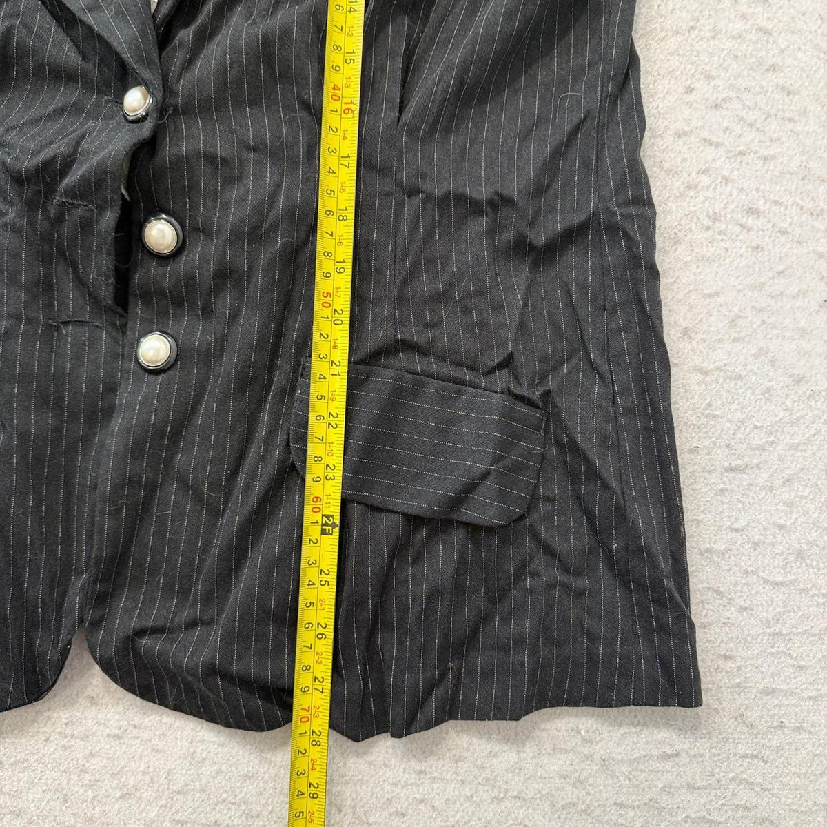 Vintage Y2K 2000's Women's Maurices Black Pinstripe Oversized Blazer