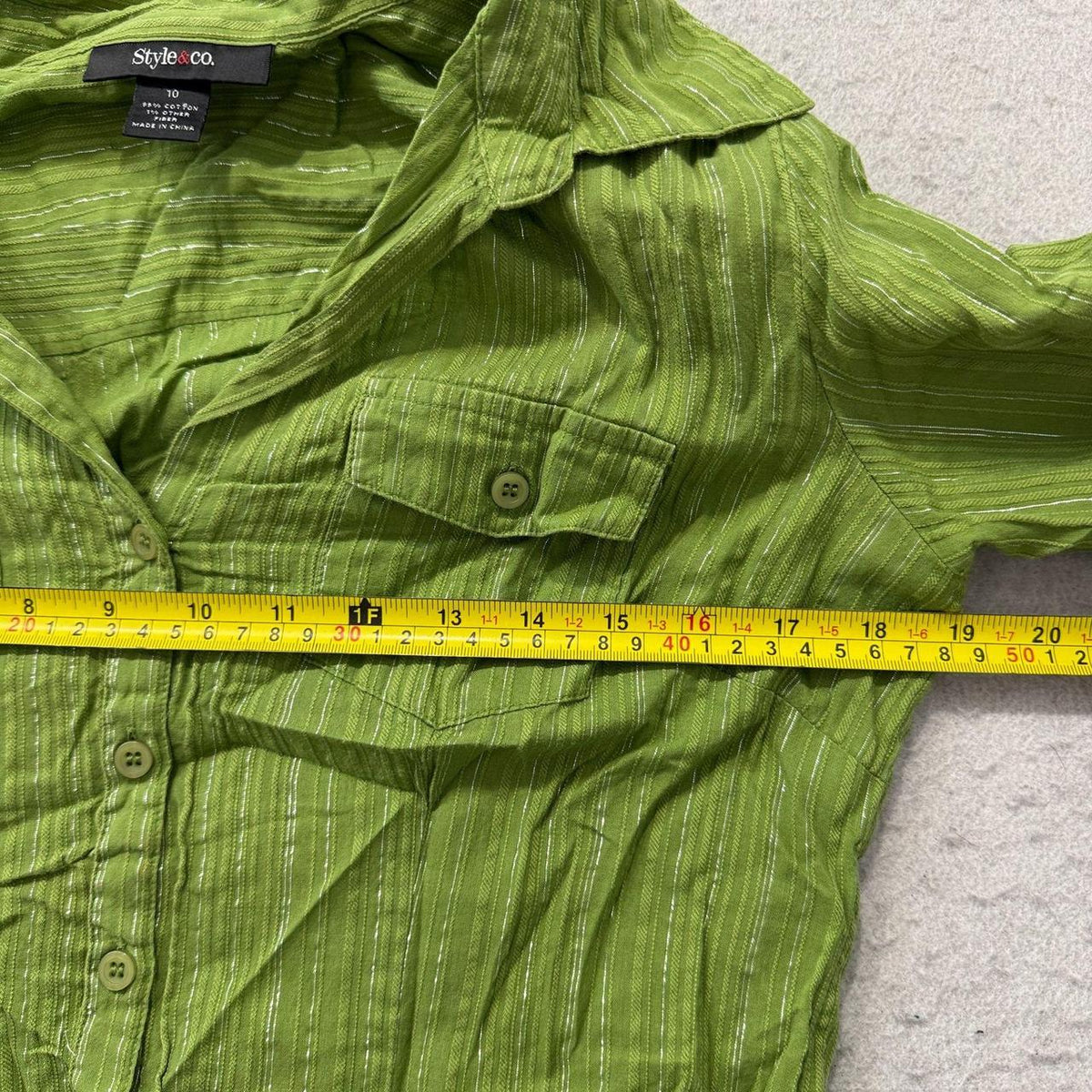 Vintage Y2K 2000's Women's Style & co. Lime Green Oversized Button-Up Shirt