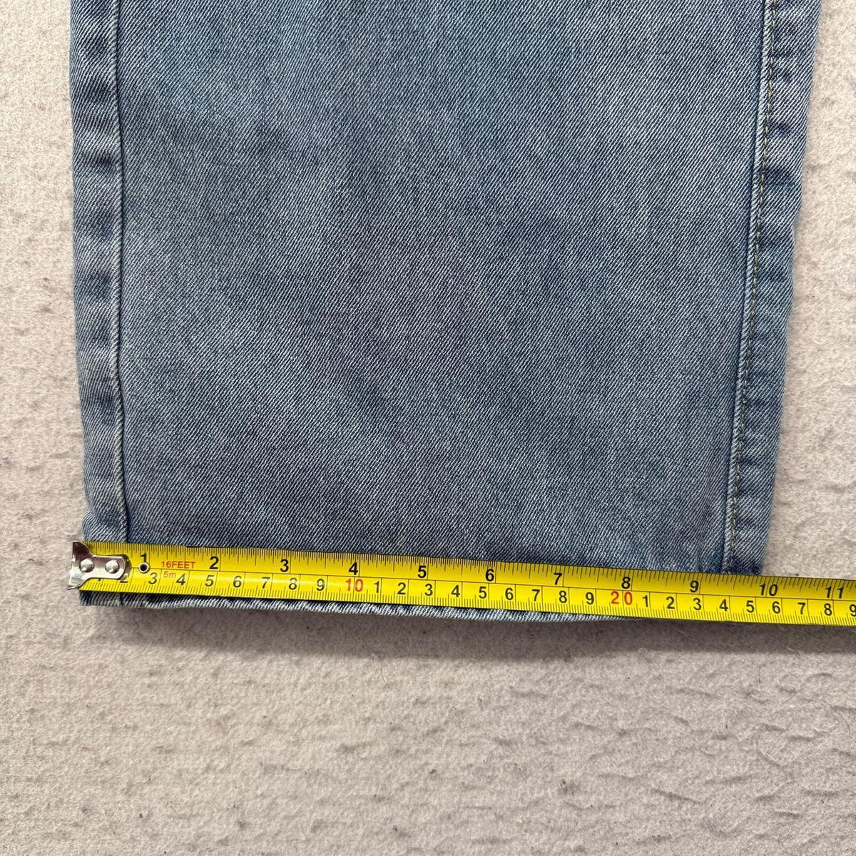 Vintage Y2K 2000's Women's Faded Baggy Cargo Jeans
