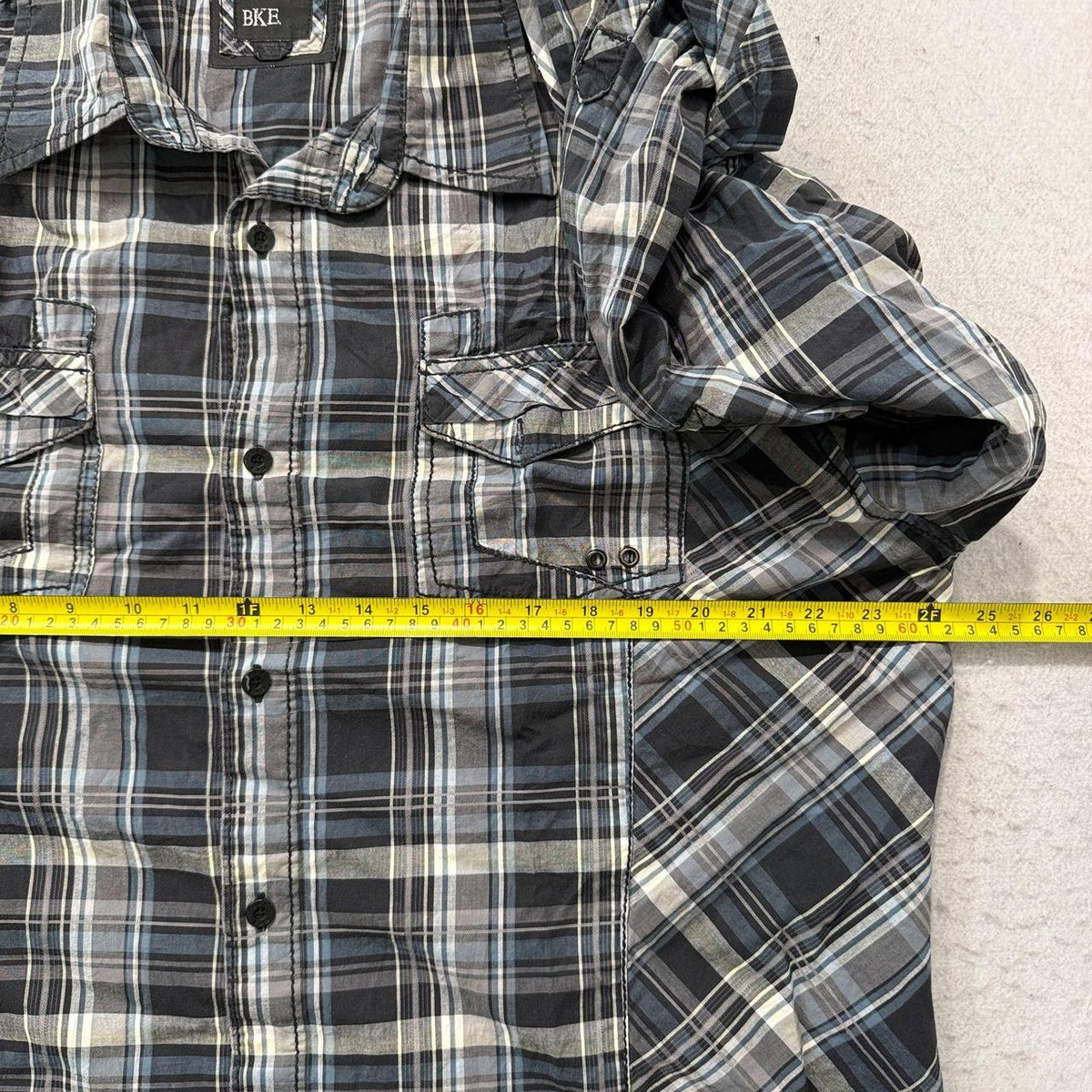 Vintage Y2K 2000's BKE Women's Black Plaid Grunge Button-Up Shirt