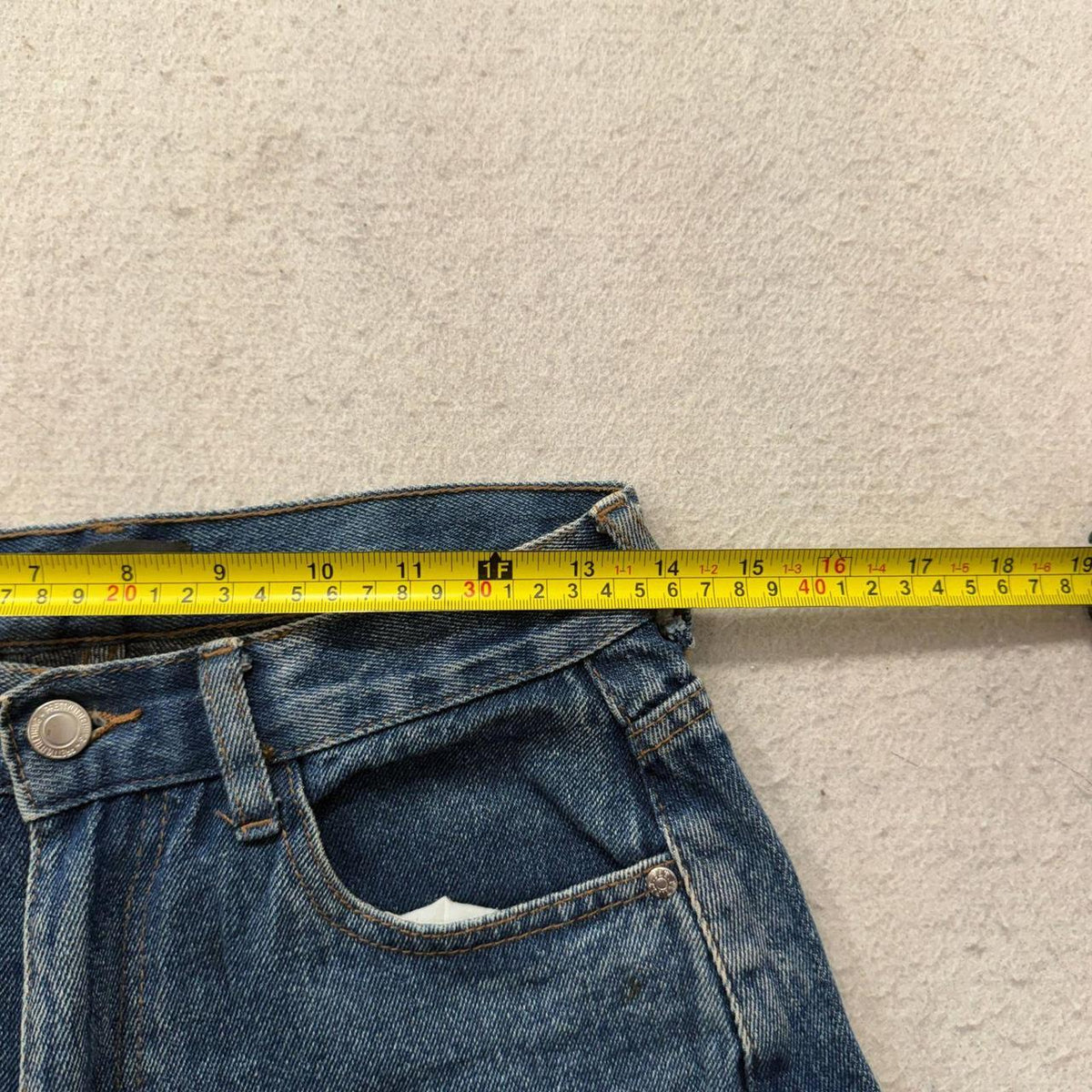 Vintage Y2K 2000's Women's Distressed Faded Denim Shorts