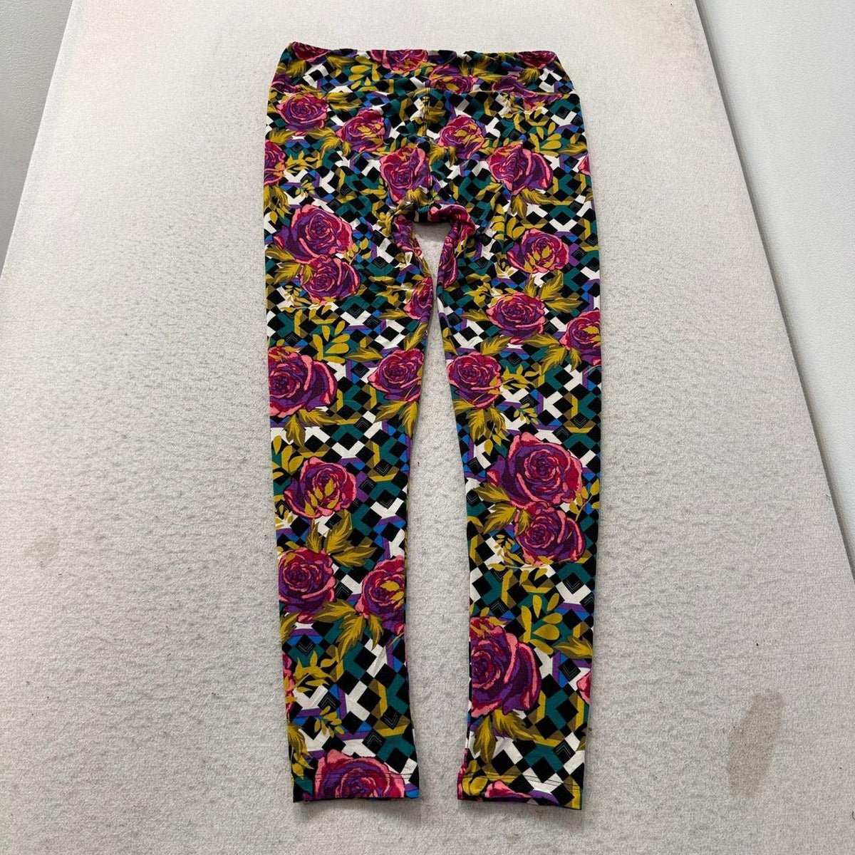 Vintage Y2K 2000's Women's Caprice Floral Argyle Print Open Leg Leggings
