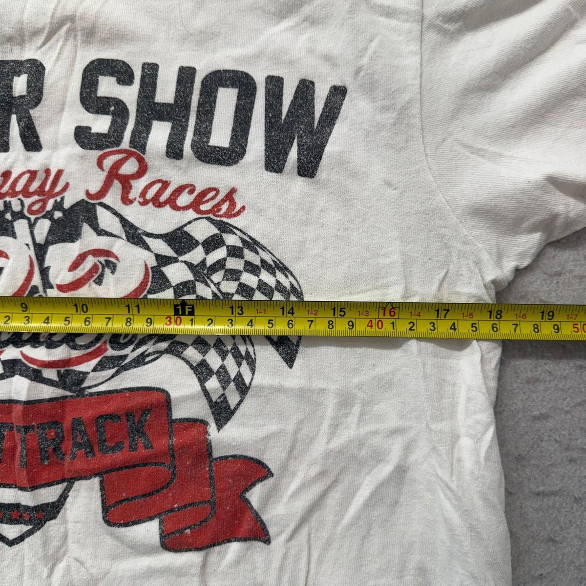 Vintage Y2K 2000's Women's Boxy Faded White Graphic Tee