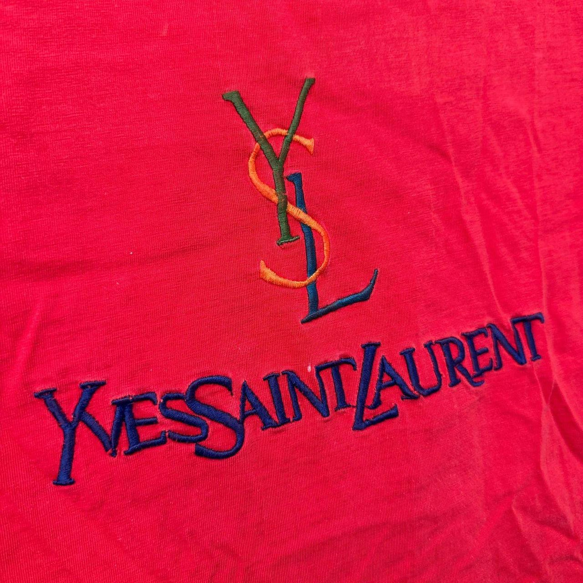 Vintage Y2K 2000's Women's YSL Red Graphic Tee