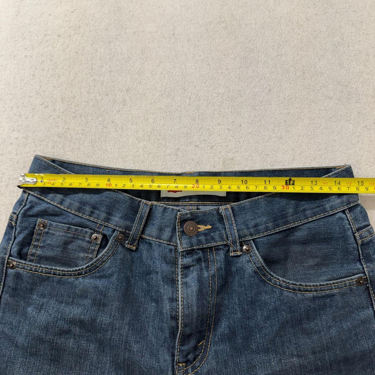 Vintage Y2K 2000's Levi's Faded Baggy Jeans
