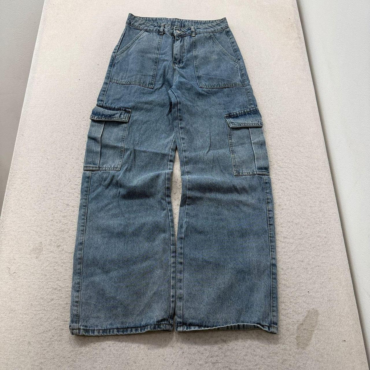 Vintage Y2K 2000's Women's Faded Baggy Cargo Jeans