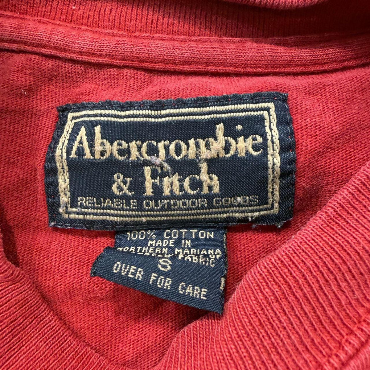 Vintage Y2K 2000's Abercrombie & Fitch Red Long Sleeve Tee