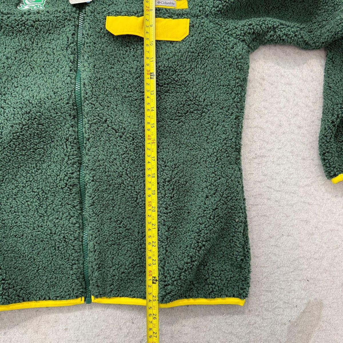 Vintage Y2K 2000's Columbia Forest Green Boxy Graphic Fleece Jacket