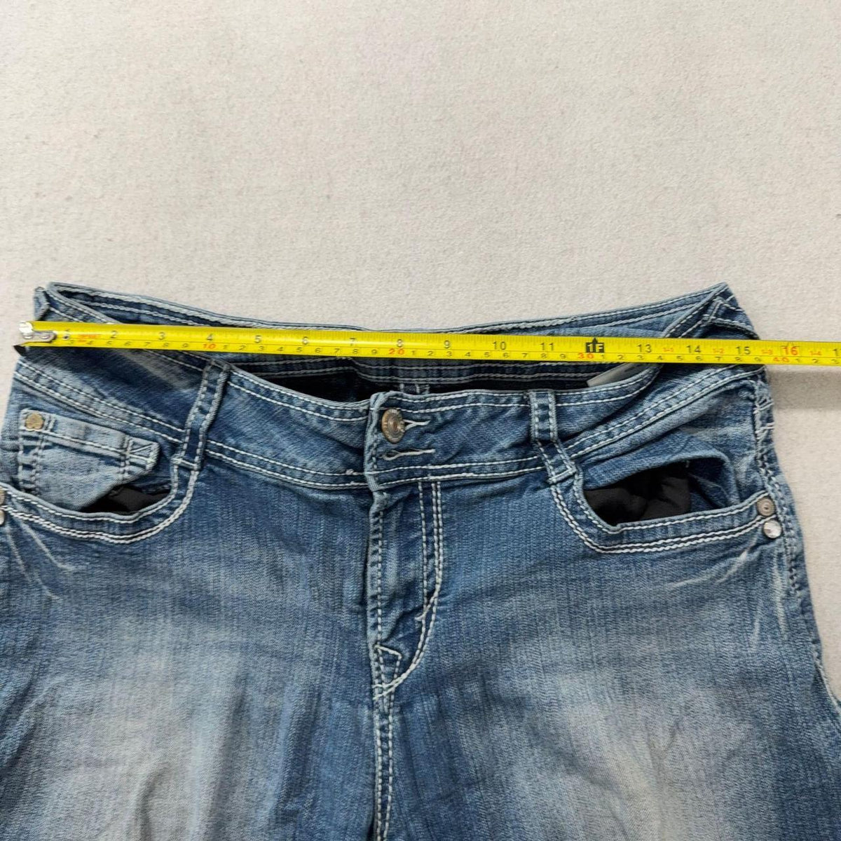 Vintage Y2K 2000's Women's Flare Faded Distressed Jeans