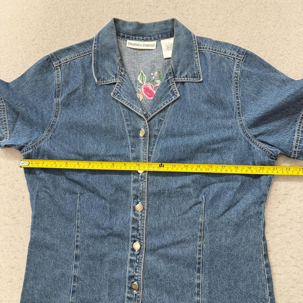 Vintage Y2K 2000's Women's Boxy Faded Floral Embroidery Denim Shirt
