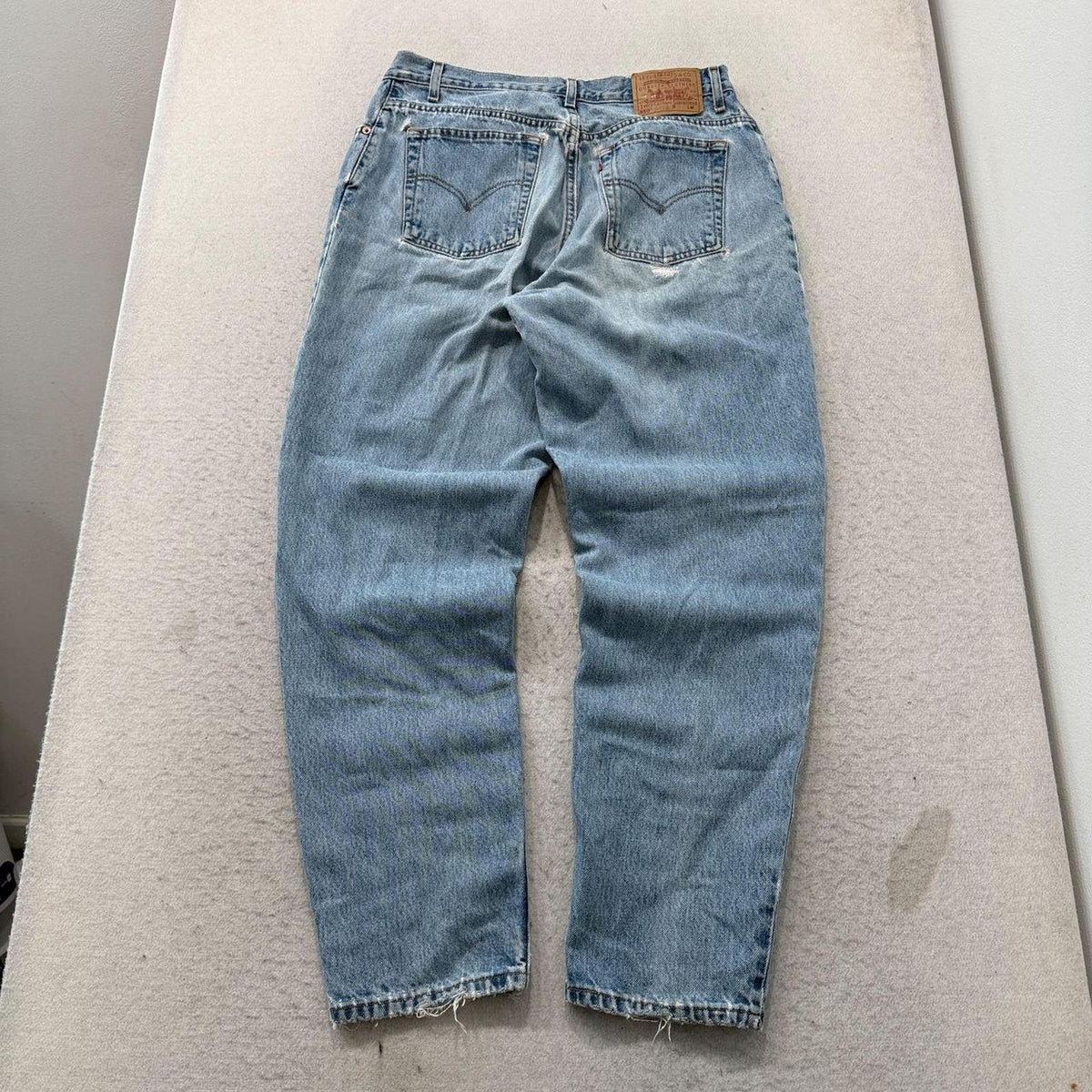 Vintage 90s Levi's 550 Faded Relaxed Jeans